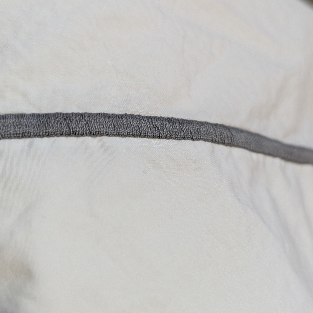 Yves Delorme Standard Sham White Grey Stripe Cotton Quiet Luxury Old Money - Picture 8 of 8